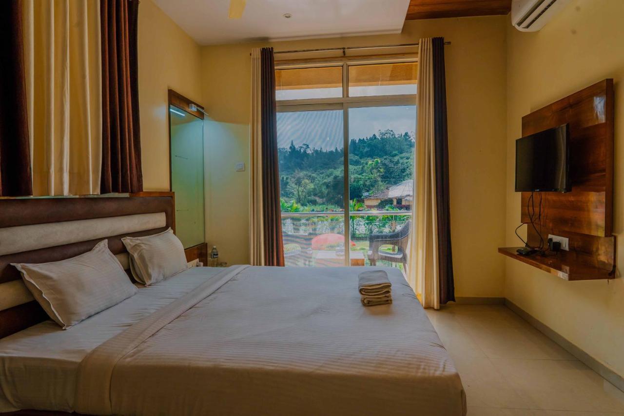 The Oak Woods Hotell Mahābaleshwar Exteriör bild