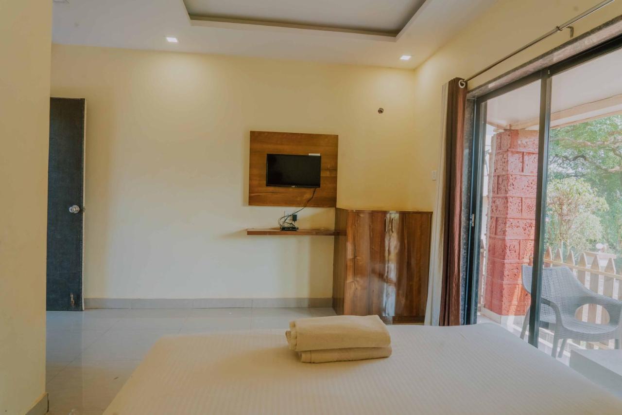 The Oak Woods Hotell Mahābaleshwar Exteriör bild